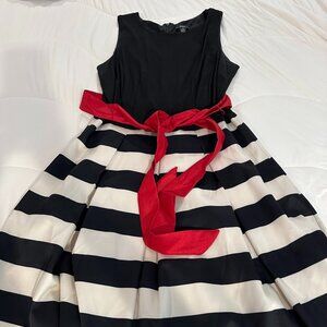 Perfect Holiday Dress! Size 14